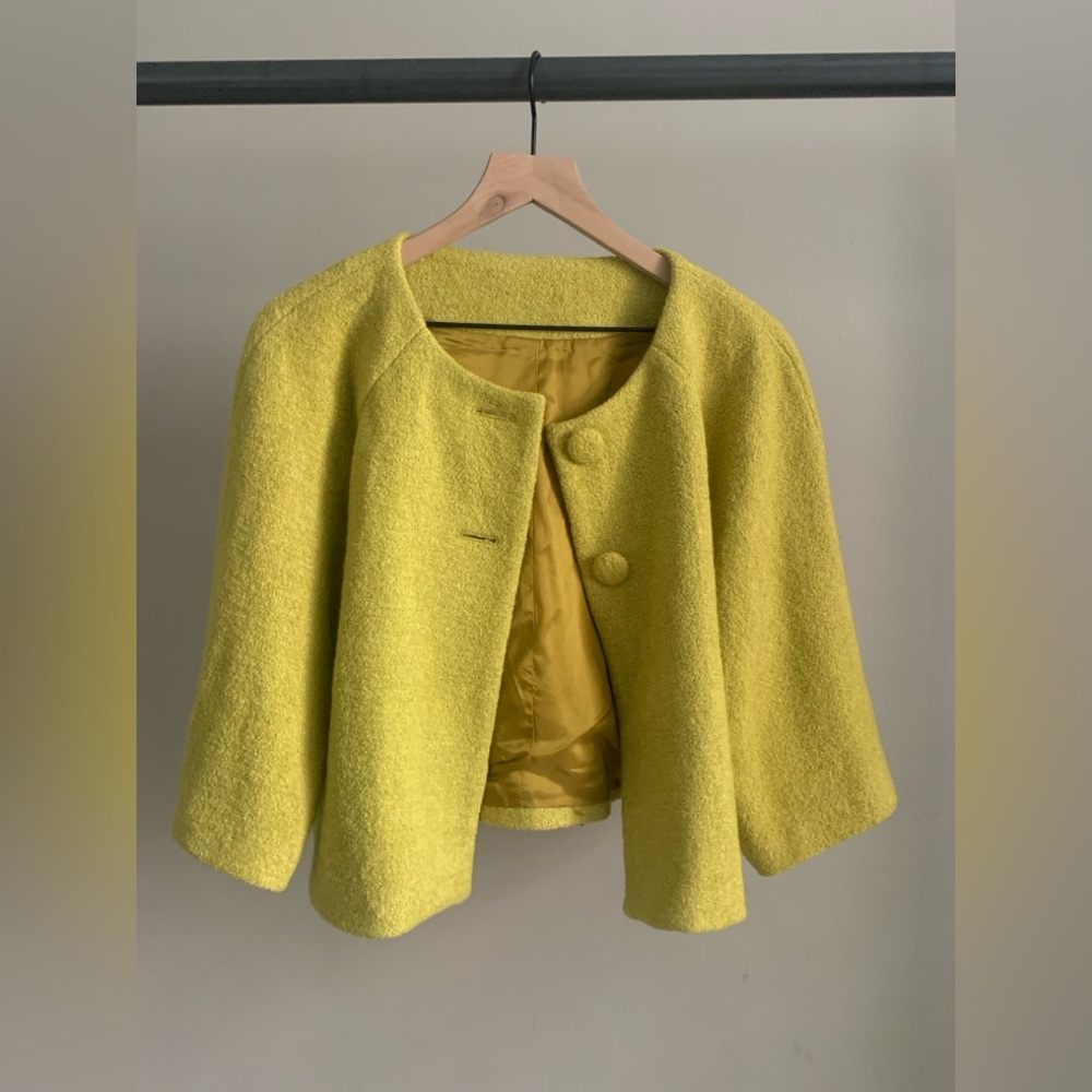 Vintage 90’s cropped bouclé jacket